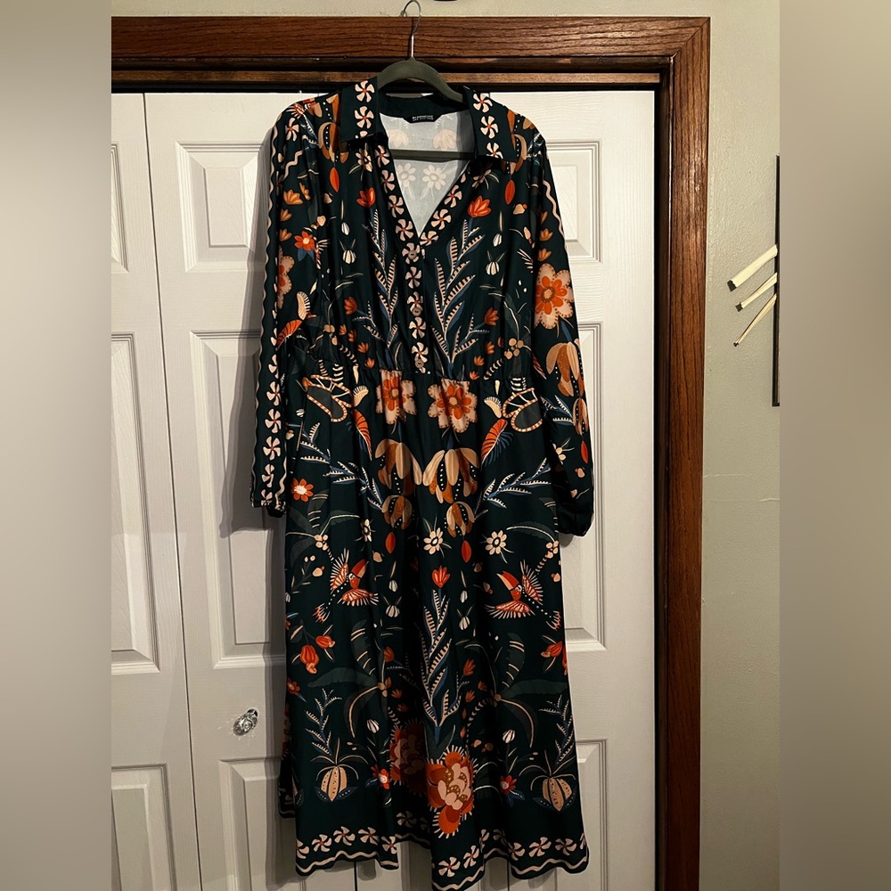 Floral Green Dress - Picture 2 of 5